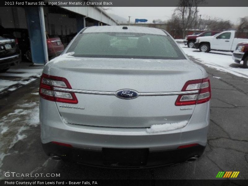 Ingot Silver Metallic / Charcoal Black 2013 Ford Taurus SEL