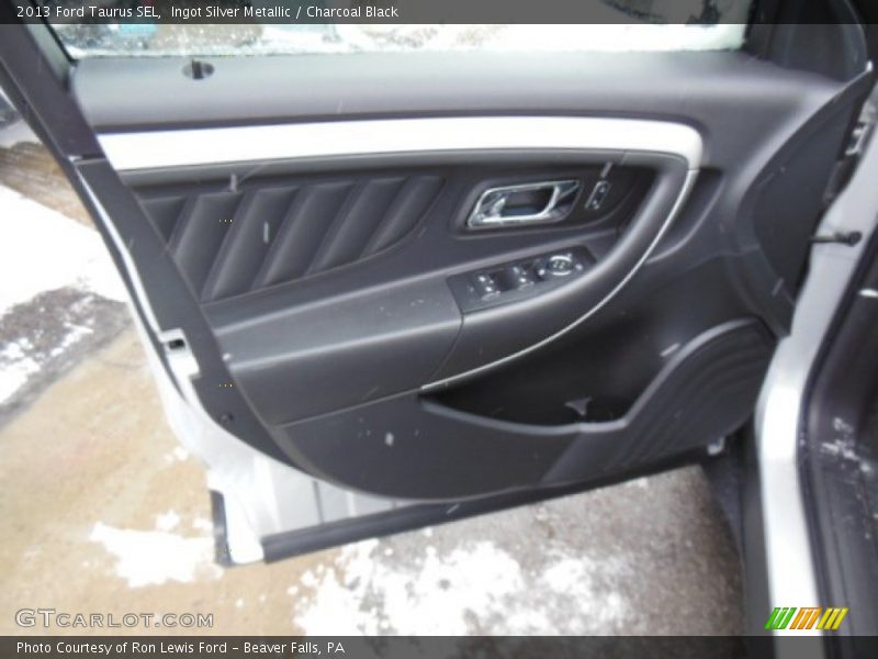 Ingot Silver Metallic / Charcoal Black 2013 Ford Taurus SEL