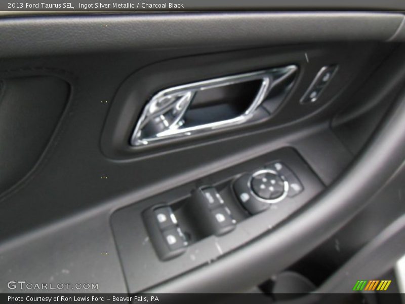 Ingot Silver Metallic / Charcoal Black 2013 Ford Taurus SEL