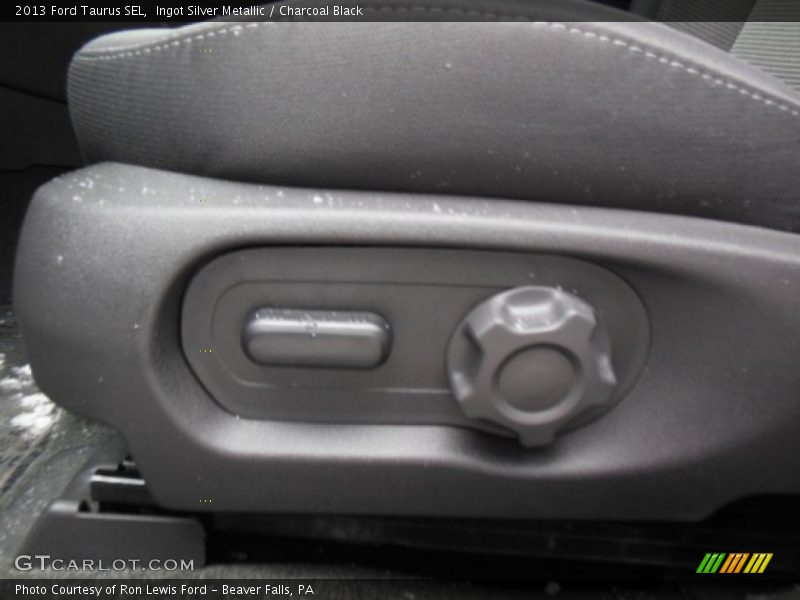 Ingot Silver Metallic / Charcoal Black 2013 Ford Taurus SEL