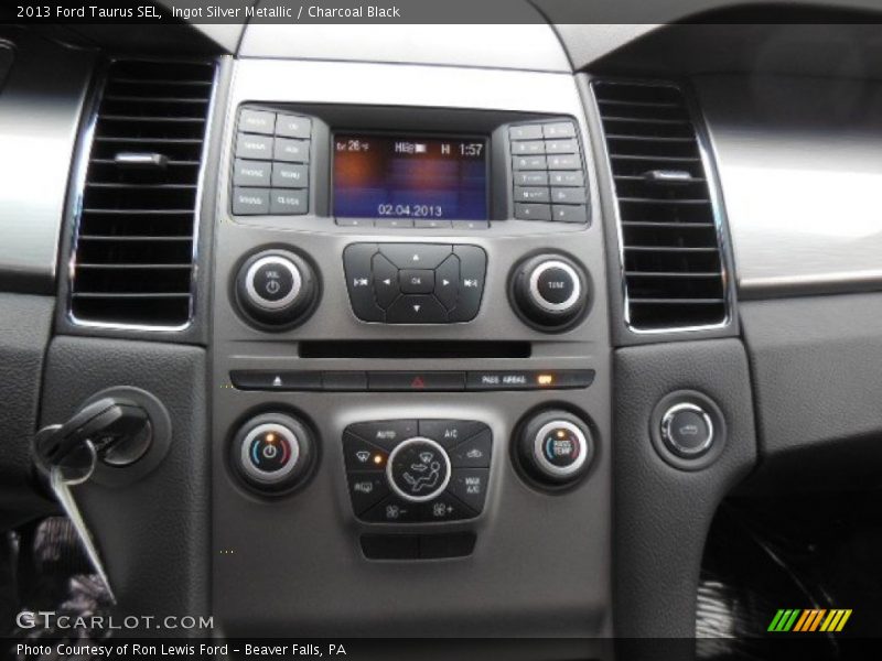 Ingot Silver Metallic / Charcoal Black 2013 Ford Taurus SEL