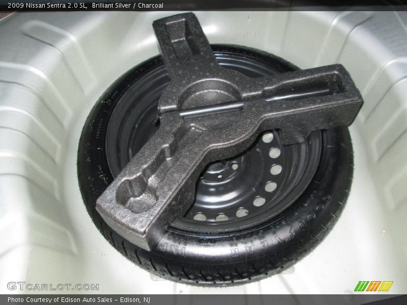 Brilliant Silver / Charcoal 2009 Nissan Sentra 2.0 SL