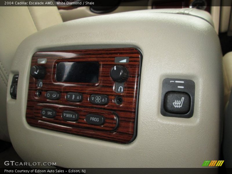 Controls of 2004 Escalade AWD
