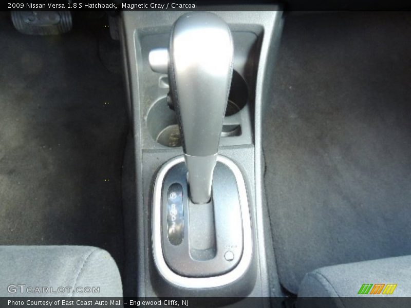 Magnetic Gray / Charcoal 2009 Nissan Versa 1.8 S Hatchback