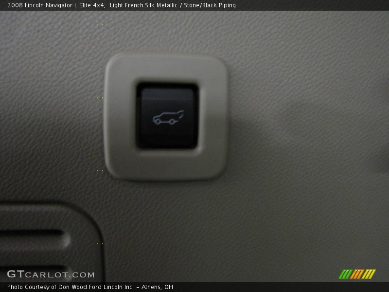 Light French Silk Metallic / Stone/Black Piping 2008 Lincoln Navigator L Elite 4x4
