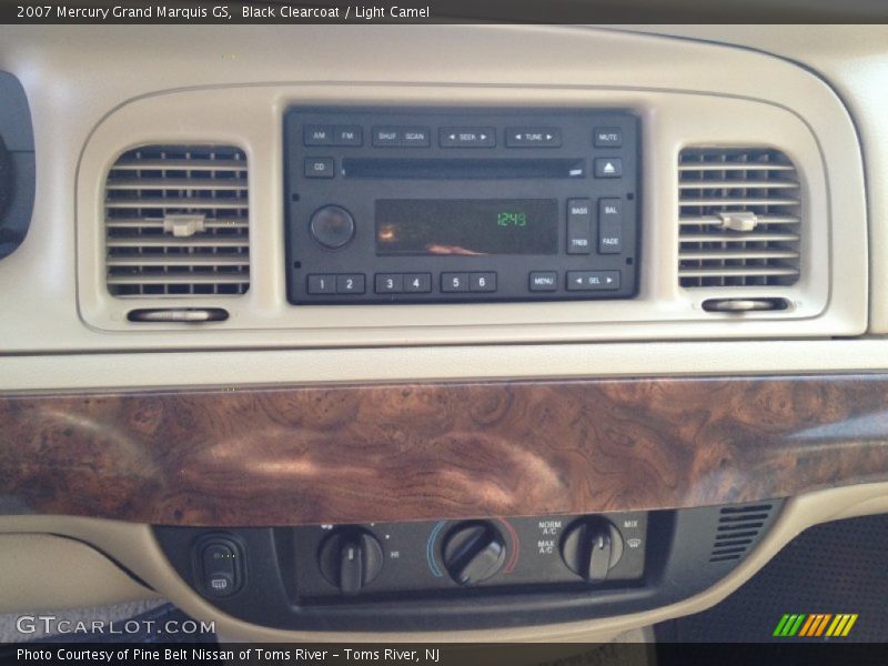 Black Clearcoat / Light Camel 2007 Mercury Grand Marquis GS