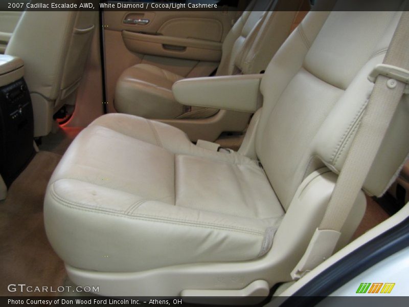 White Diamond / Cocoa/Light Cashmere 2007 Cadillac Escalade AWD