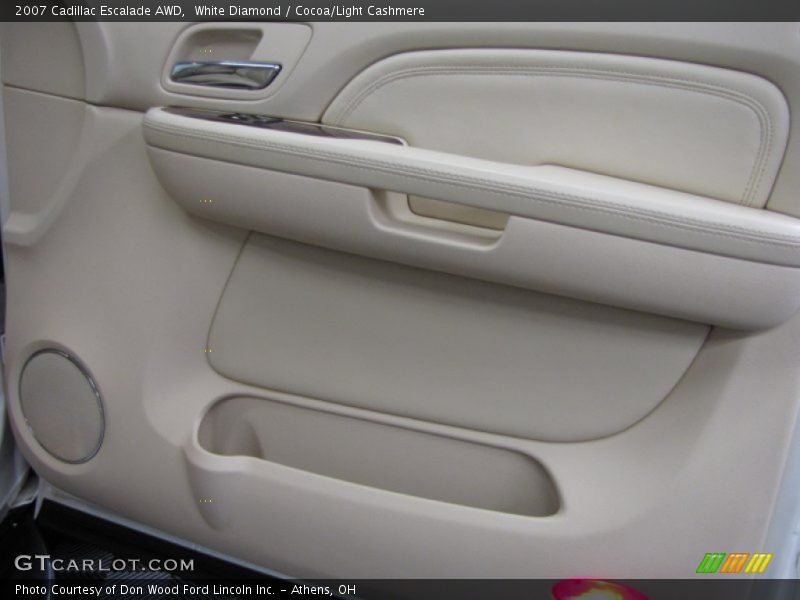 White Diamond / Cocoa/Light Cashmere 2007 Cadillac Escalade AWD