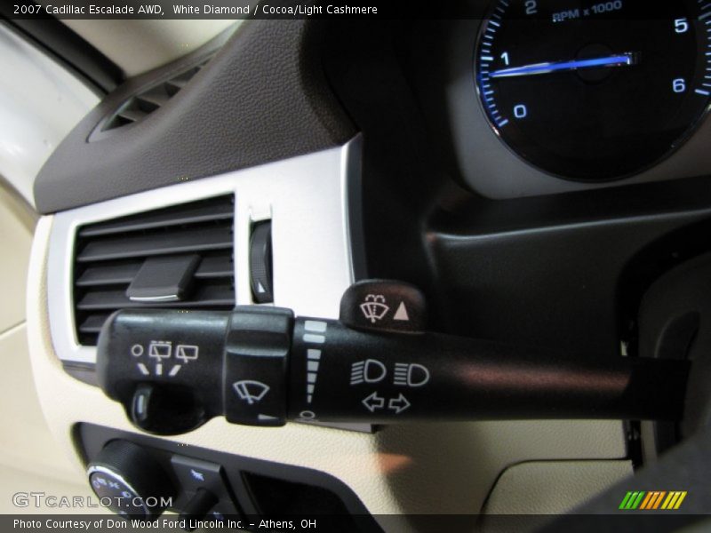 White Diamond / Cocoa/Light Cashmere 2007 Cadillac Escalade AWD