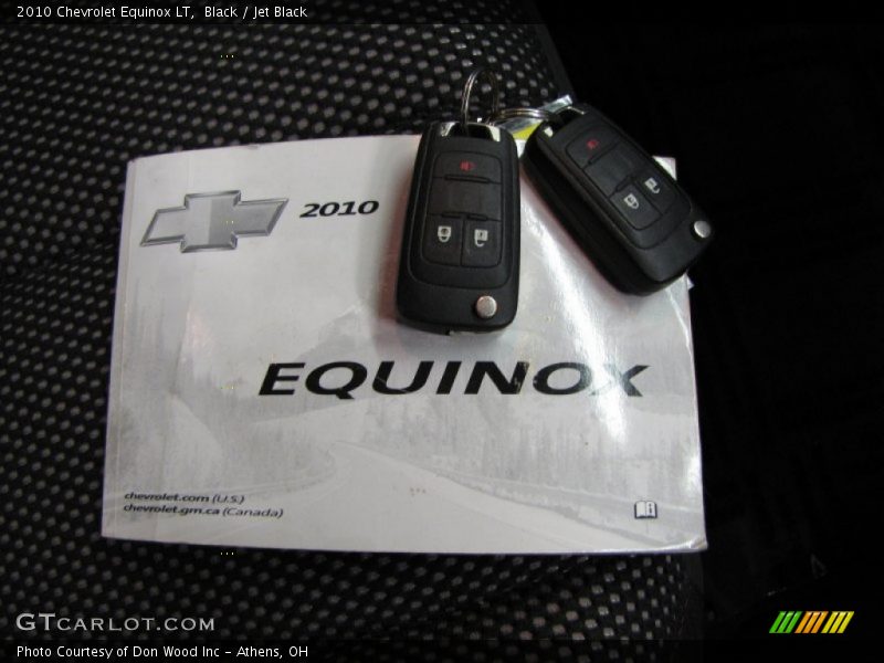Black / Jet Black 2010 Chevrolet Equinox LT