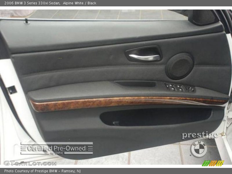 Alpine White / Black 2006 BMW 3 Series 330xi Sedan