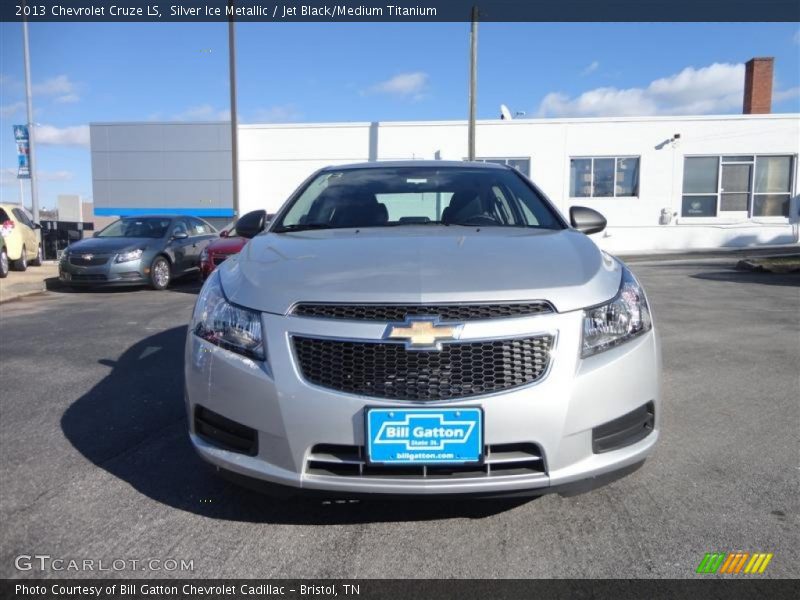 Silver Ice Metallic / Jet Black/Medium Titanium 2013 Chevrolet Cruze LS
