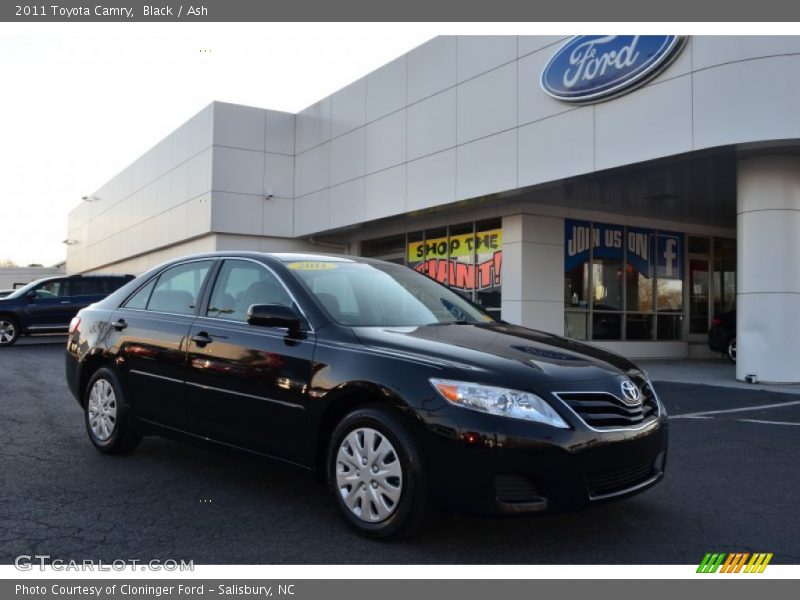 Black / Ash 2011 Toyota Camry