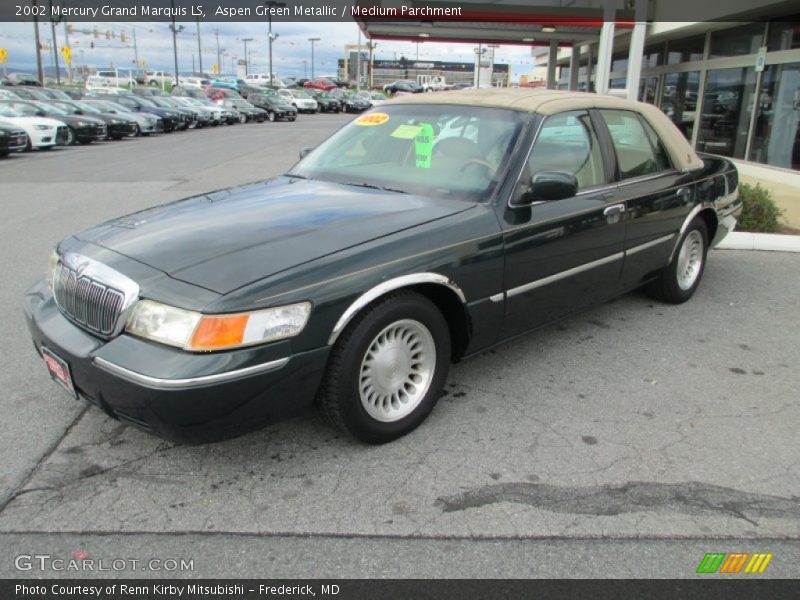 Front 3/4 View of 2002 Grand Marquis LS