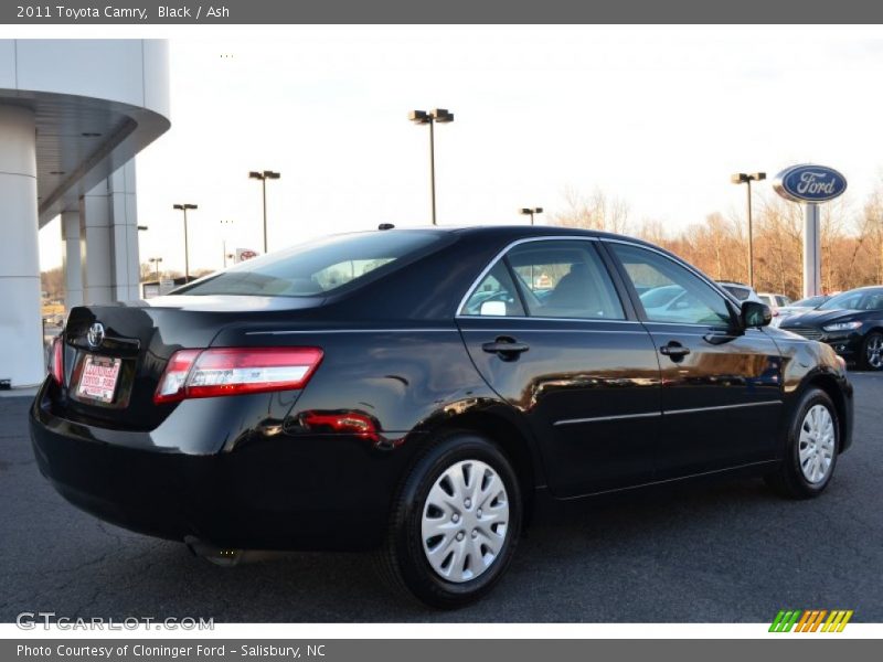 Black / Ash 2011 Toyota Camry