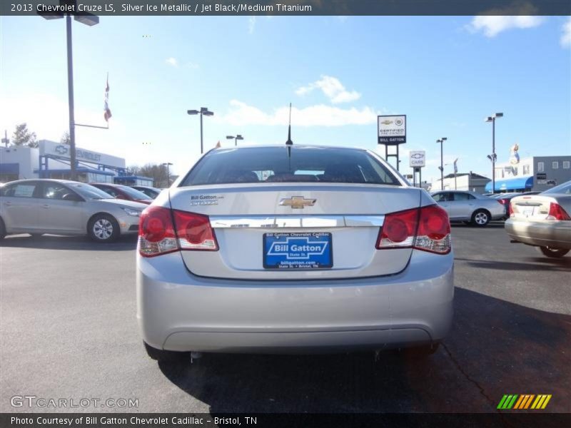 Silver Ice Metallic / Jet Black/Medium Titanium 2013 Chevrolet Cruze LS