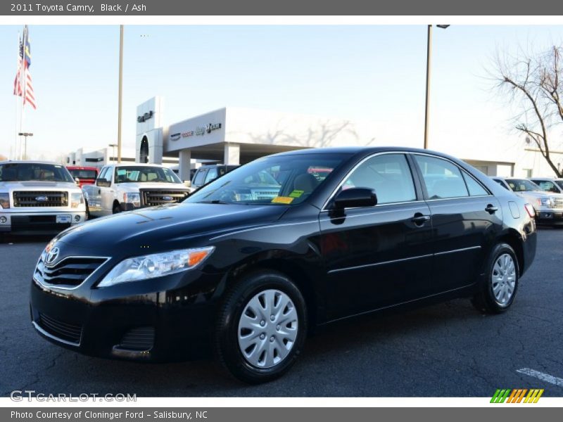 Black / Ash 2011 Toyota Camry