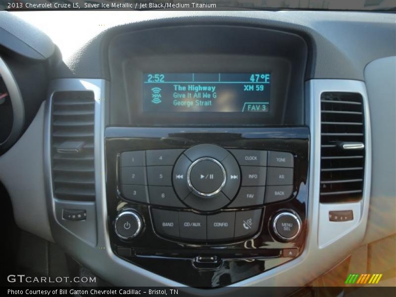 Silver Ice Metallic / Jet Black/Medium Titanium 2013 Chevrolet Cruze LS
