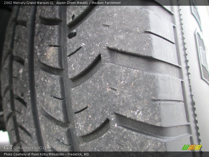 Aspen Green Metallic / Medium Parchment 2002 Mercury Grand Marquis LS