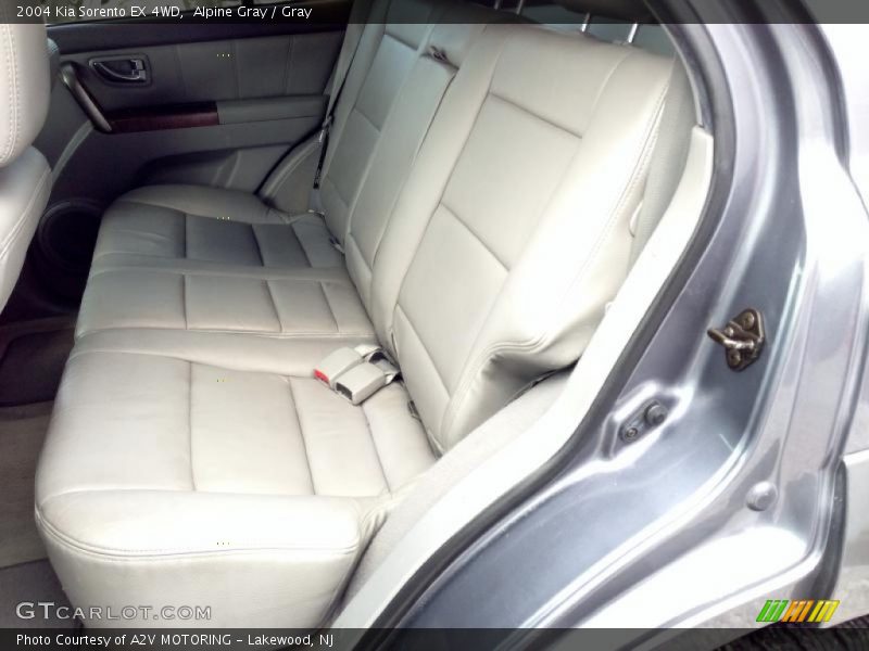 Alpine Gray / Gray 2004 Kia Sorento EX 4WD
