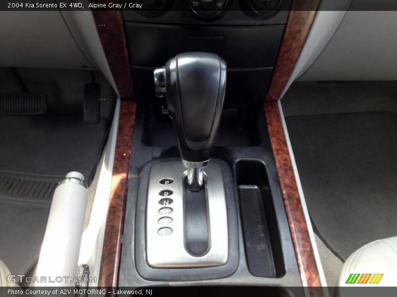 Alpine Gray / Gray 2004 Kia Sorento EX 4WD