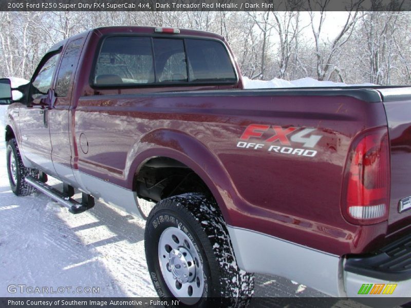 Dark Toreador Red Metallic / Dark Flint 2005 Ford F250 Super Duty FX4 SuperCab 4x4