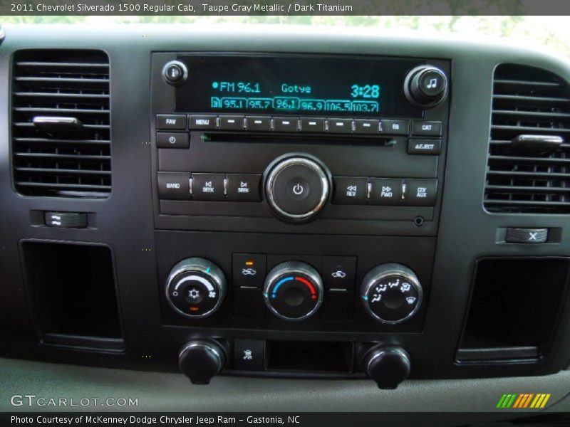 Controls of 2011 Silverado 1500 Regular Cab