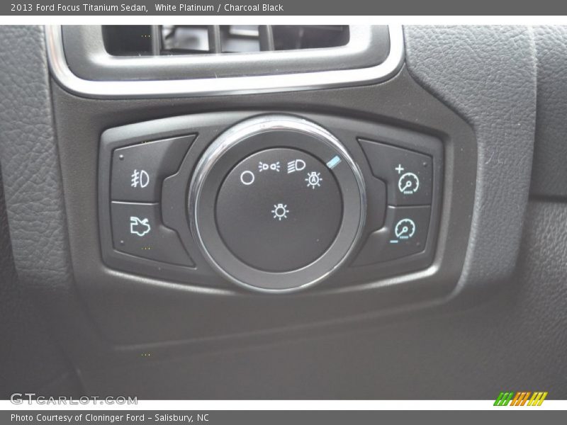 White Platinum / Charcoal Black 2013 Ford Focus Titanium Sedan