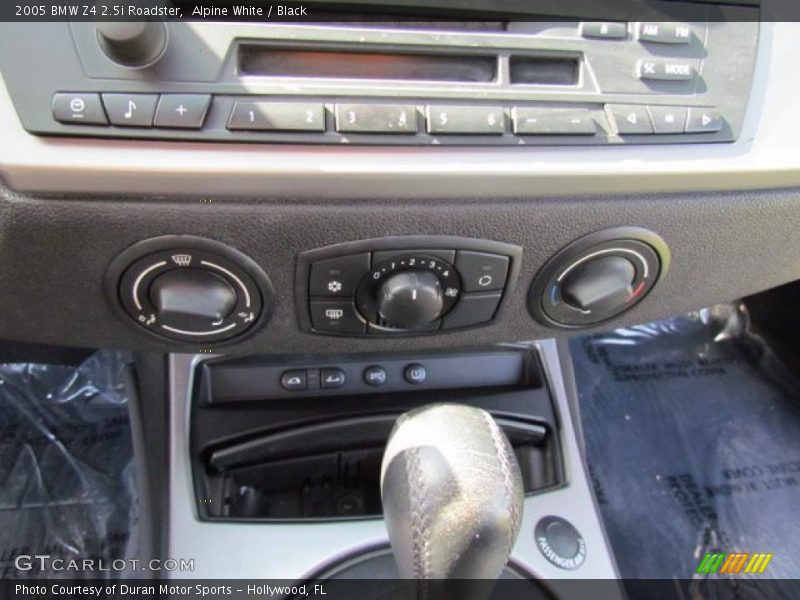 Controls of 2005 Z4 2.5i Roadster