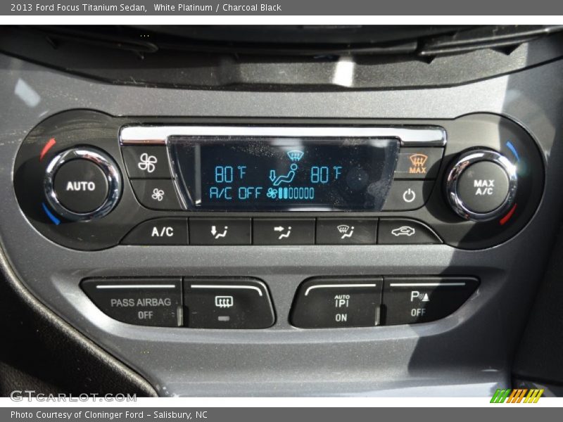 White Platinum / Charcoal Black 2013 Ford Focus Titanium Sedan