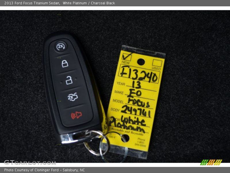 White Platinum / Charcoal Black 2013 Ford Focus Titanium Sedan