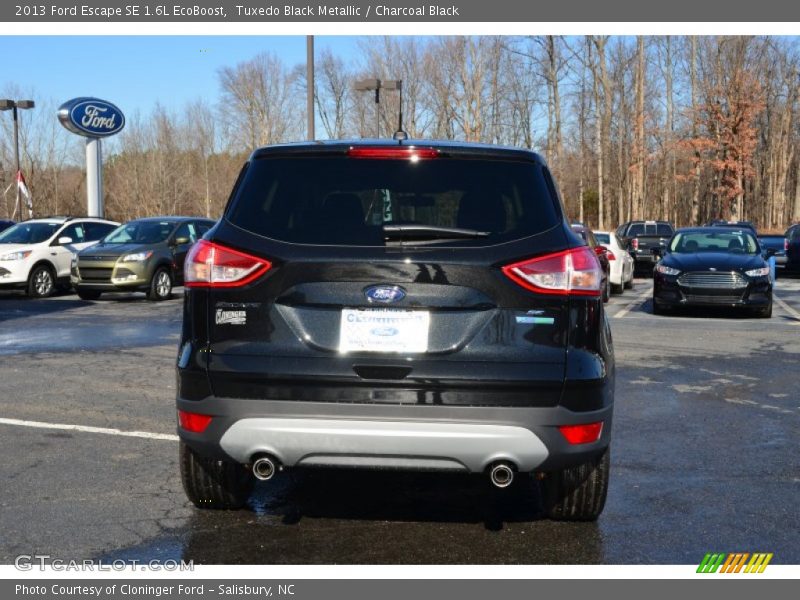Tuxedo Black Metallic / Charcoal Black 2013 Ford Escape SE 1.6L EcoBoost