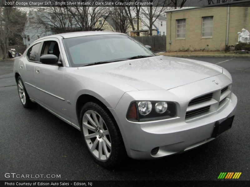 Front 3/4 View of 2007 Charger SXT