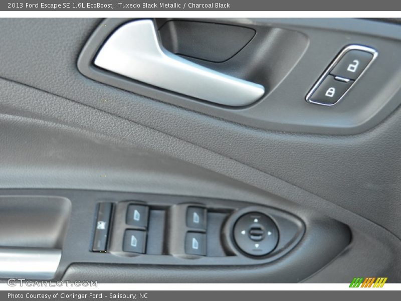 Tuxedo Black Metallic / Charcoal Black 2013 Ford Escape SE 1.6L EcoBoost