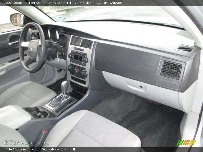 Dashboard of 2007 Charger SXT