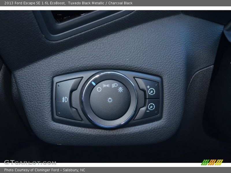 Tuxedo Black Metallic / Charcoal Black 2013 Ford Escape SE 1.6L EcoBoost