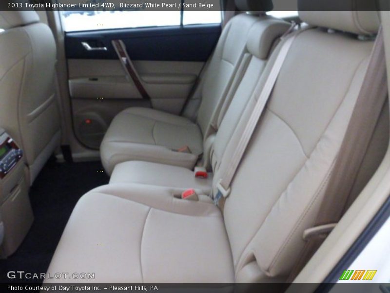 Blizzard White Pearl / Sand Beige 2013 Toyota Highlander Limited 4WD
