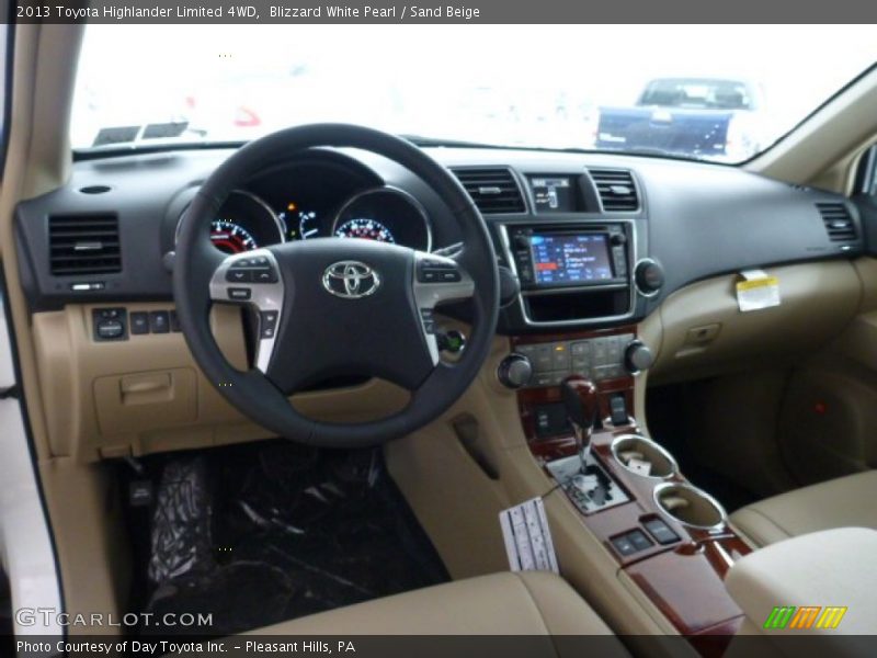 Blizzard White Pearl / Sand Beige 2013 Toyota Highlander Limited 4WD
