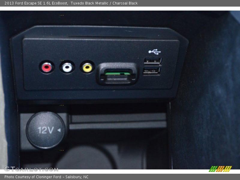 Tuxedo Black Metallic / Charcoal Black 2013 Ford Escape SE 1.6L EcoBoost