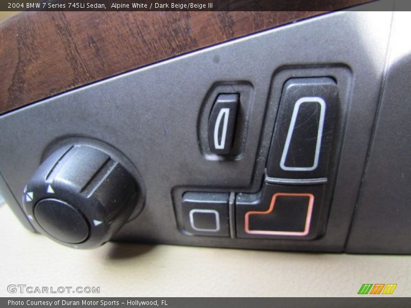 Controls of 2004 7 Series 745Li Sedan