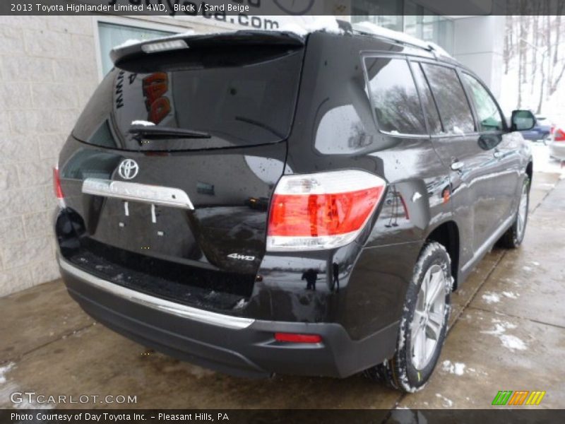 Black / Sand Beige 2013 Toyota Highlander Limited 4WD