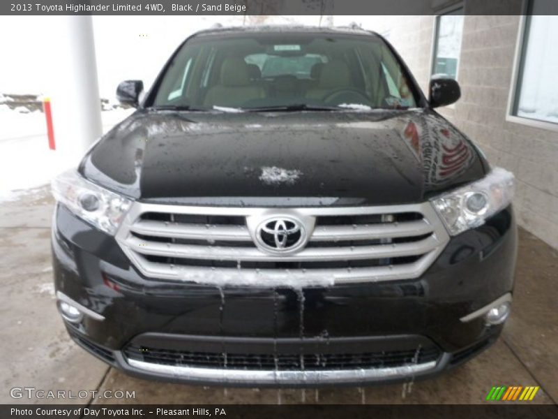Black / Sand Beige 2013 Toyota Highlander Limited 4WD