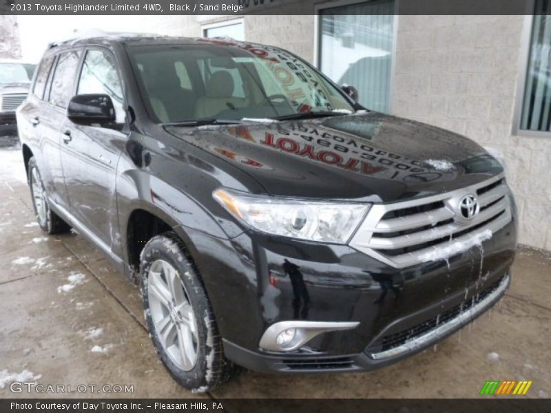 Black / Sand Beige 2013 Toyota Highlander Limited 4WD