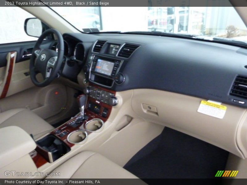 Black / Sand Beige 2013 Toyota Highlander Limited 4WD