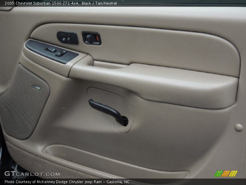Black / Tan/Neutral 2005 Chevrolet Suburban 1500 Z71 4x4