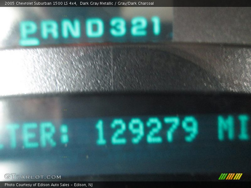 Dark Gray Metallic / Gray/Dark Charcoal 2005 Chevrolet Suburban 1500 LS 4x4