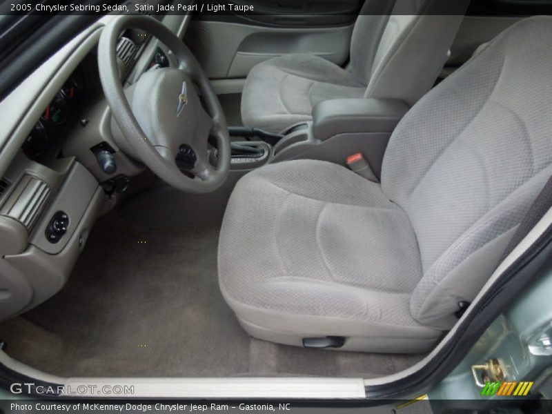  2005 Sebring Sedan Light Taupe Interior