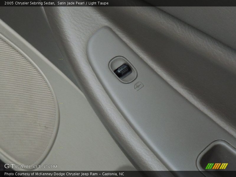 Satin Jade Pearl / Light Taupe 2005 Chrysler Sebring Sedan