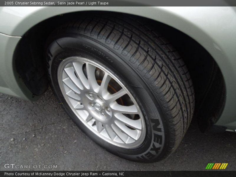  2005 Sebring Sedan Wheel