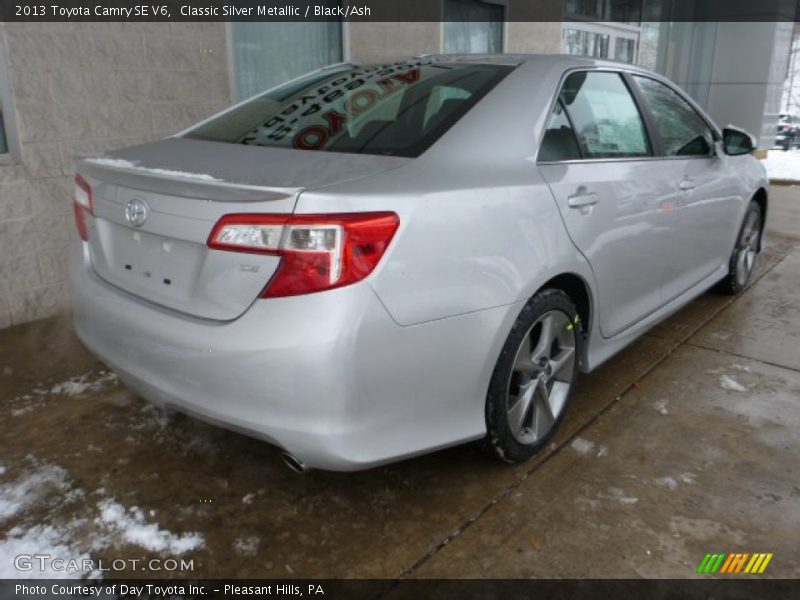 Classic Silver Metallic / Black/Ash 2013 Toyota Camry SE V6